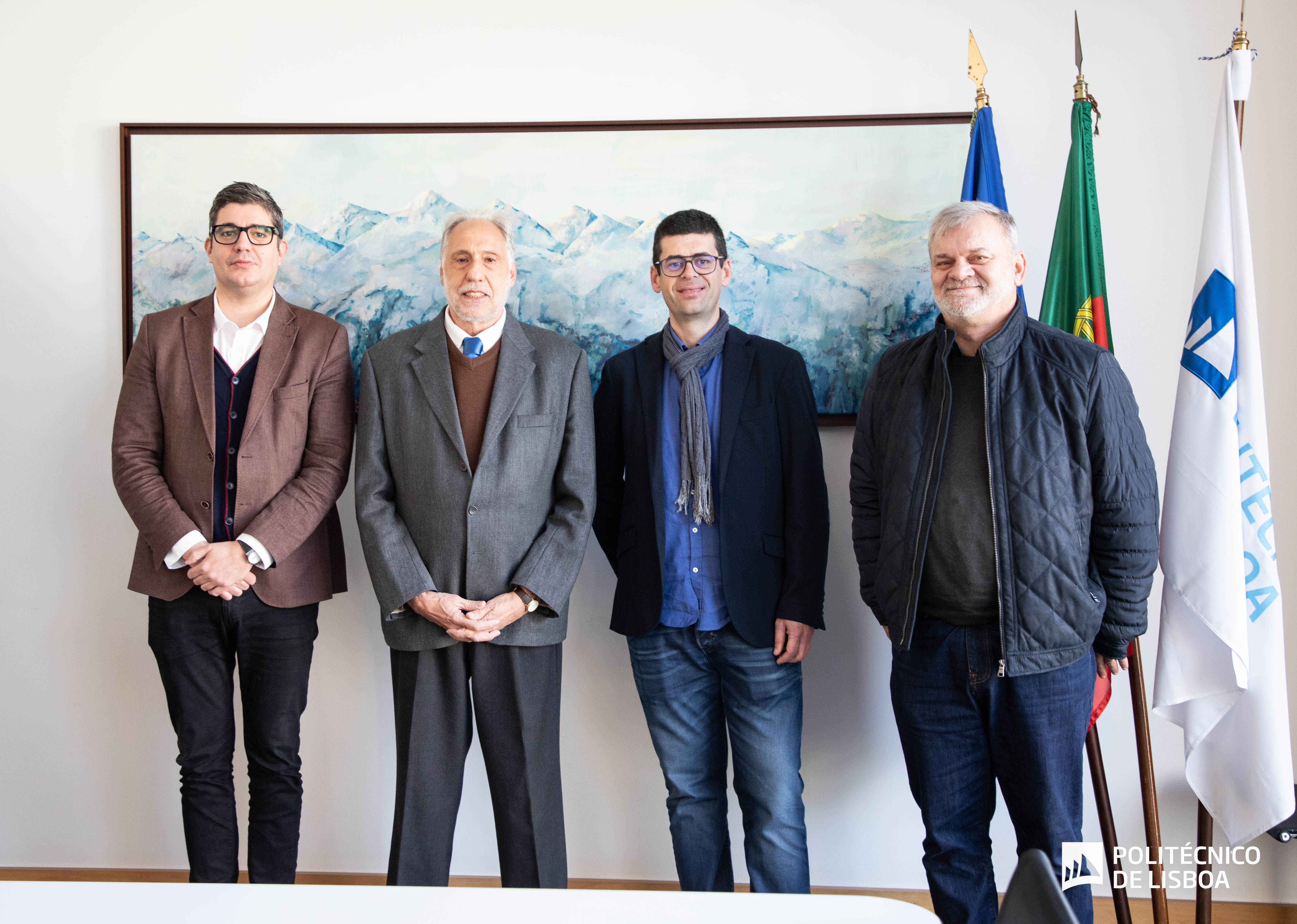 Presidente Elmano Margato com o vice-presidente António Belo e elementos da Escola Superior de Música de Lisboa