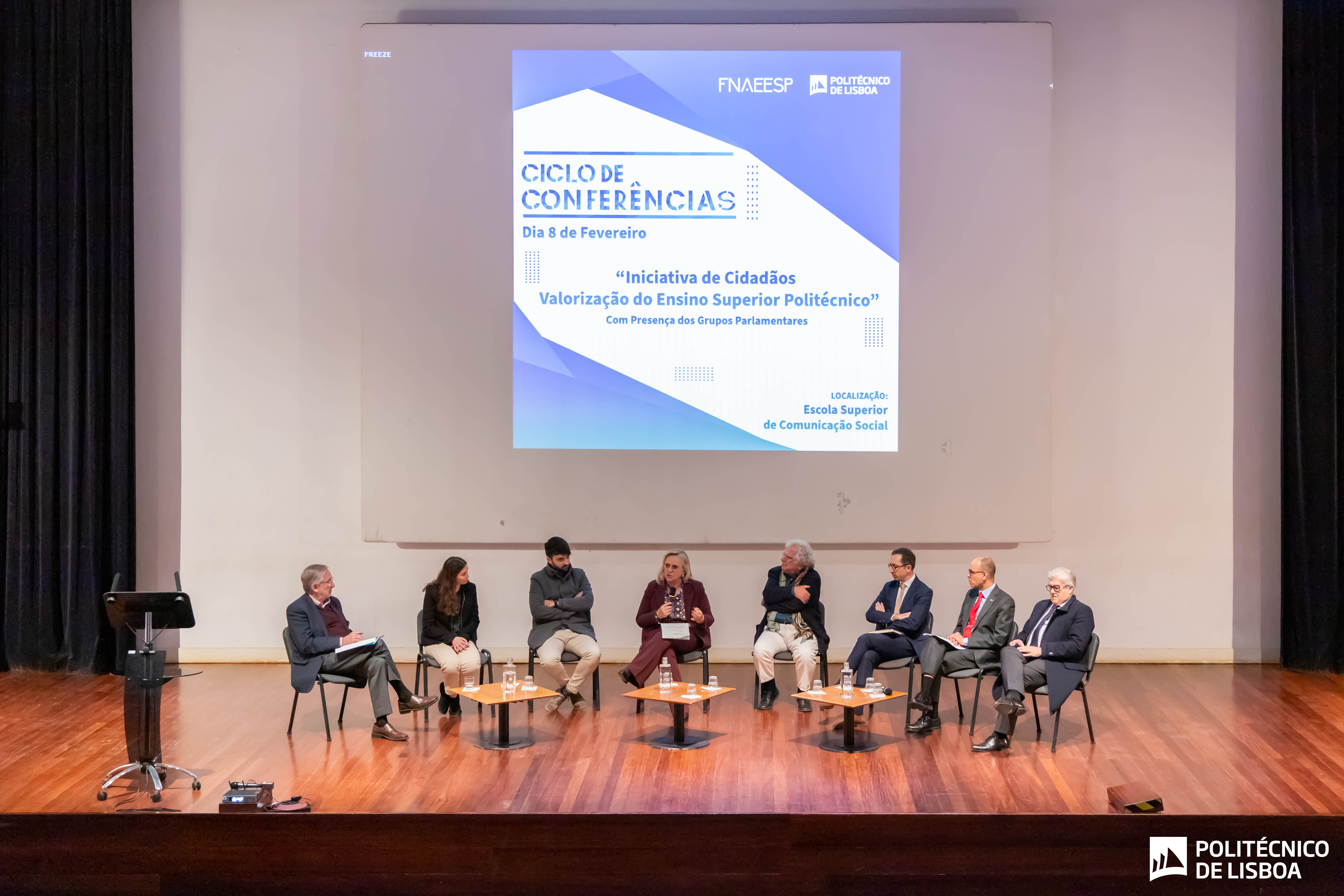 debate sobre a valorização do ensino superior 