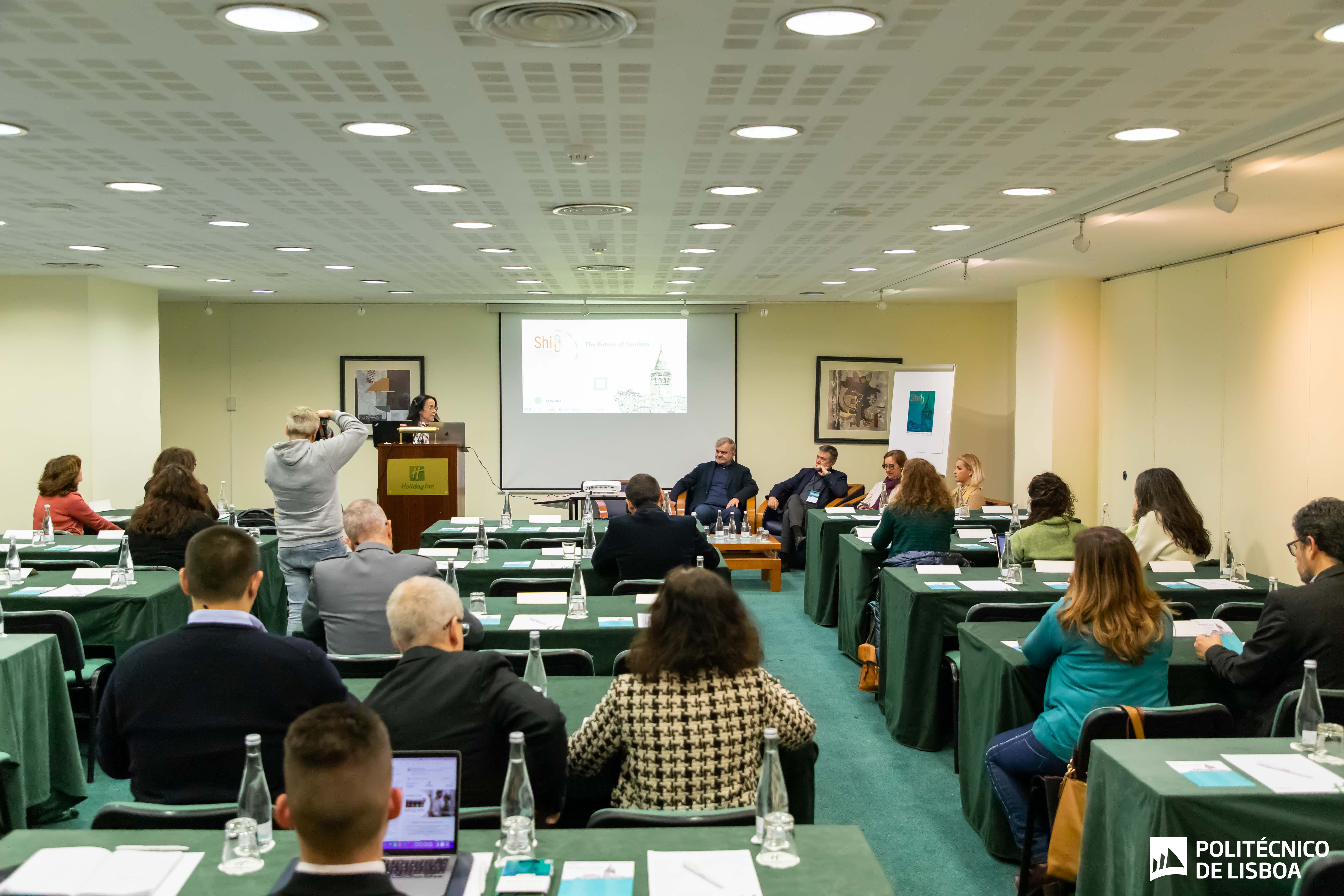 Encontro internacional para debate sobre Turismo
