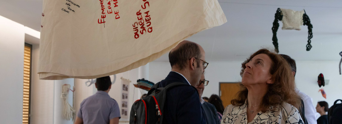 Mais informações sobre a inauguração do Exposição de Arte-têxtil no Espaço Artes do IPL