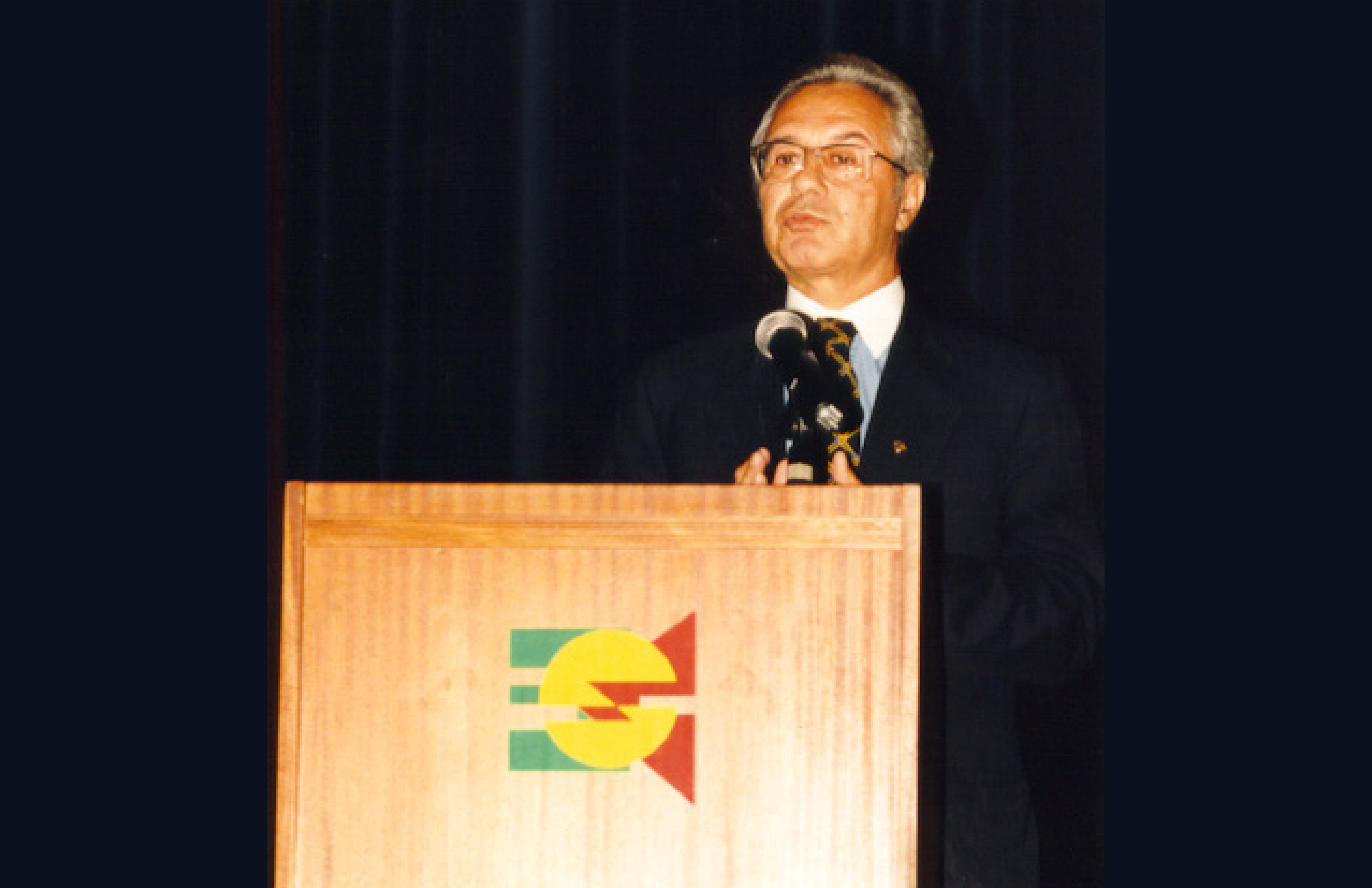  Nota de Pesar – Professor António de Almeida Costa