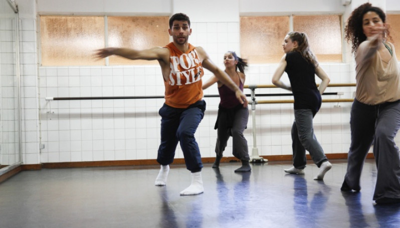 Diretor artístico do Quórum Ballet dá workshop na ESD