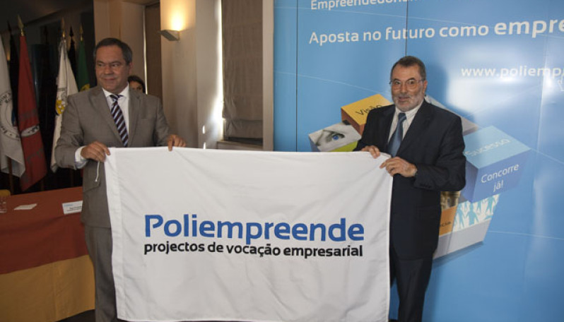 8.º Poliempreende