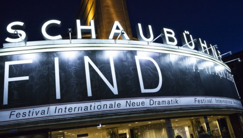 Estudantes de Teatro no Festival for International New Drama