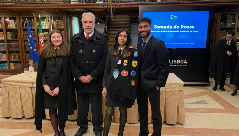 estudante da ESELx na direção da FAL