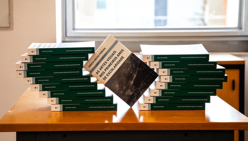 “As artes visuais nos primeiros anos de escolaridade” na Coleção Caminhos do Conhecimento