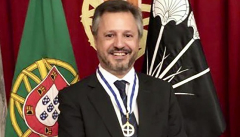 Pró-presidente do IPL para as Artes condecorado pelo Exército