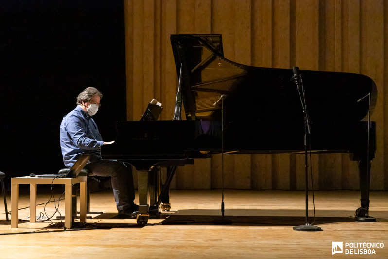 Miguel Henriques no Piano