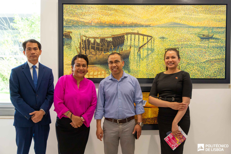 Abel Júpiter e representates da Embaixada de Timor