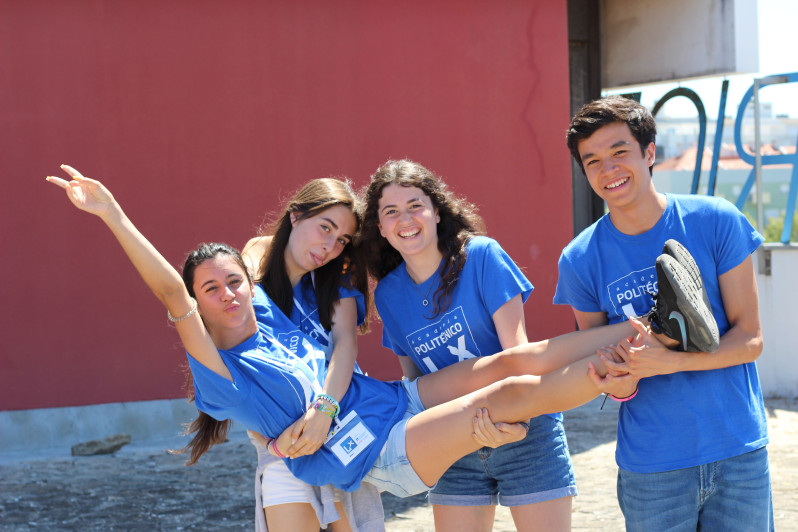 Grupo de participantes da Academia Politécnico LX