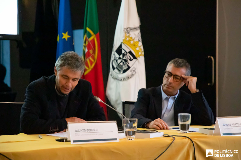 Jacinto Godinho e Bruno Portela apresentadores do livro 