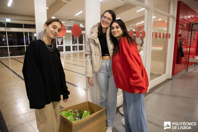 estudantes da residência Maria Beatriz