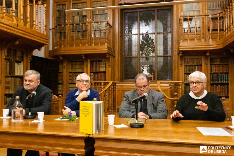 Lançamento do livro teatro de revista