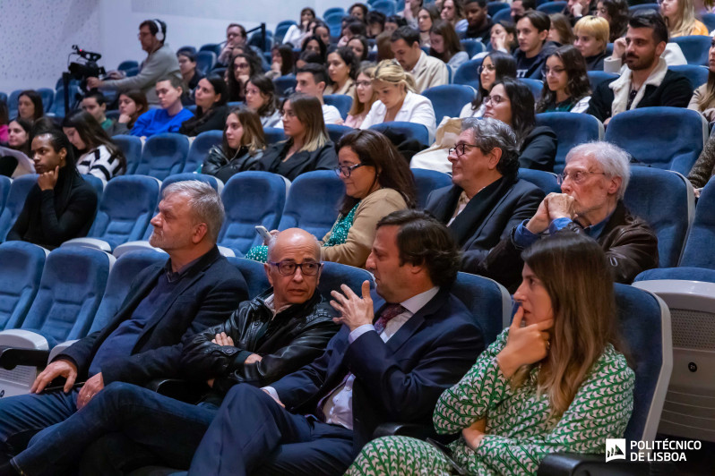 palestra de Luís Paixão Martins sobre Comunicação Eleitoral 