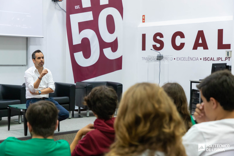 Presidente do ISCAL com o participantes da Academia Politécnico Lx