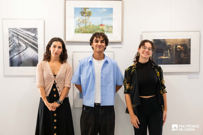 Cristina Barroso Silva da Cruz, Daniel Almeida Catarina Nascimento Pereira na Quarta Edição da exposição de fotografia ErasmusDays