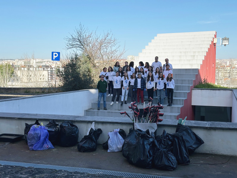 Recolha de Lixo, Campus do IPL, feita por alunos