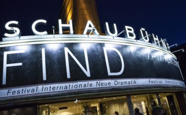 Estudantes de Teatro no Festival for International New Drama