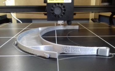 Viseira produzida pela ESELx, ISEL e FabLab Benfica