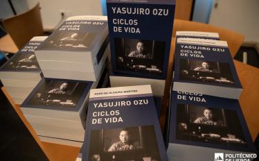 livro "Yasujiro Ozu – Ciclos de Vida" de Hugo Oliveira Martins