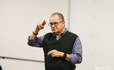 Foto do Professor Lingua Gestual