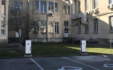 Postos de carregamento de veículos elétricos no Campus de Benfica do IPL