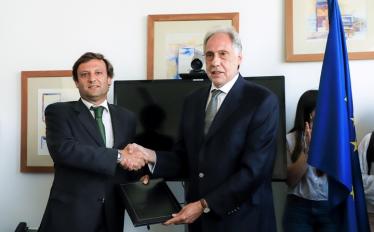 André Sendin toma possa como presidente da ESCS