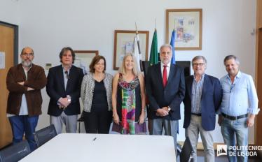 Direção e Órgãos de gestão da ESML tomam posse