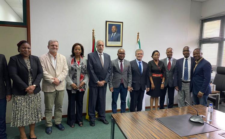 comitiva IPL em Moçambique