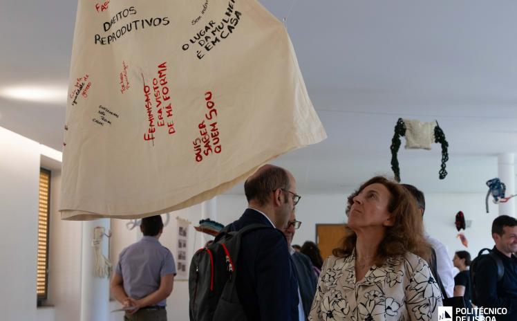 Exposição de Arte-têxtil no Espaço Artes do IPL