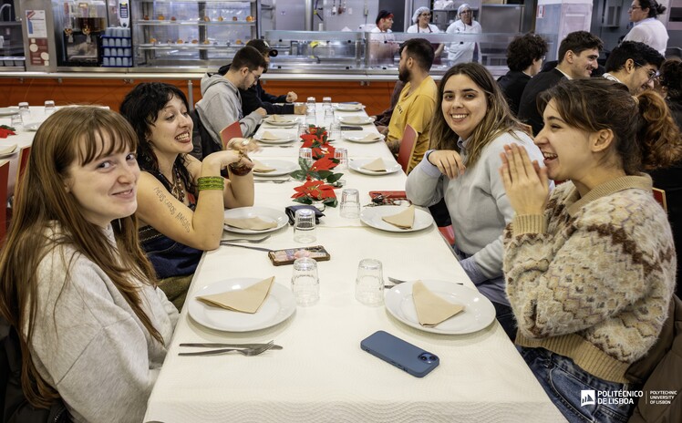 Jantar de Natal da Residência Maria Beatriz Ângelo reuniu comunidade académica no Campus do ISEL
